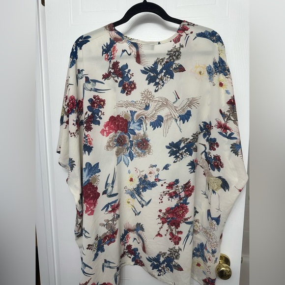 Louve Bird Pattern Open Tunic - Picture 12 of 14